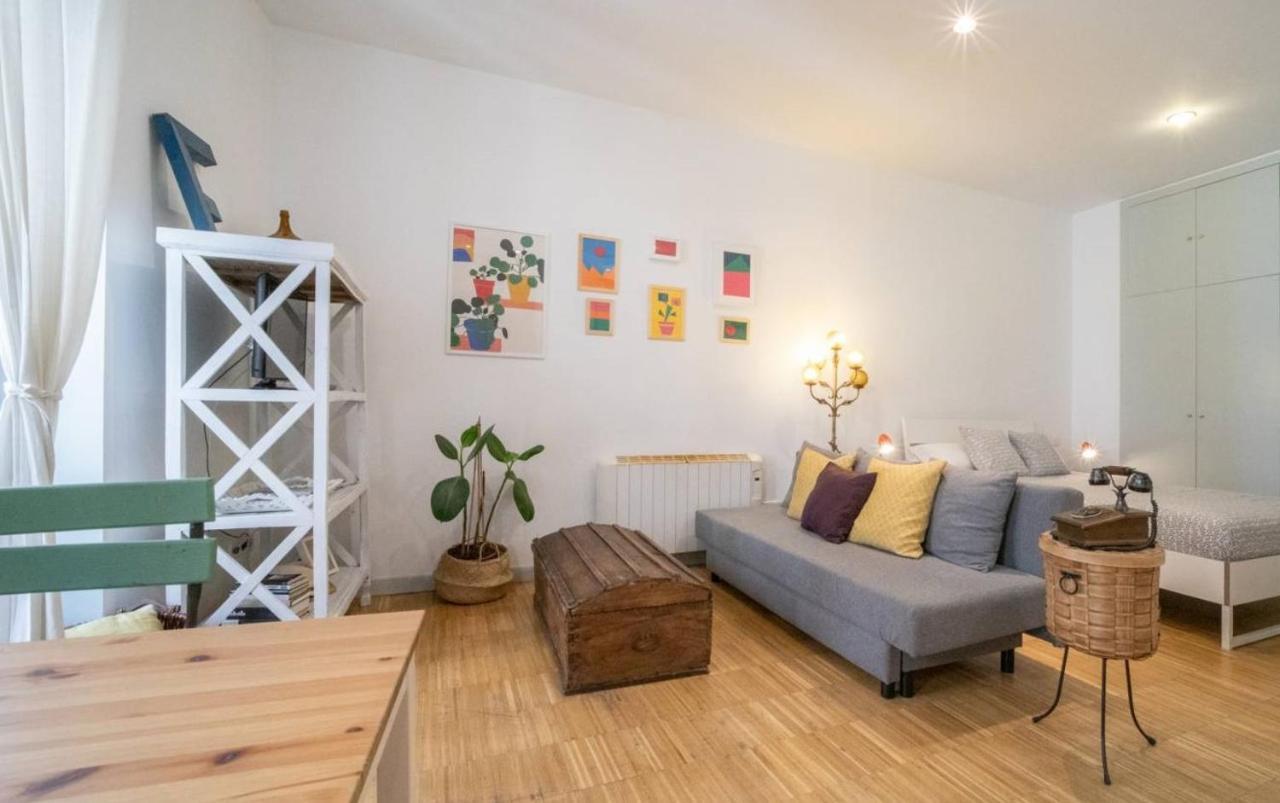 Apartamentos Moratin Las Letras Μαδρίτη Εξωτερικό φωτογραφία